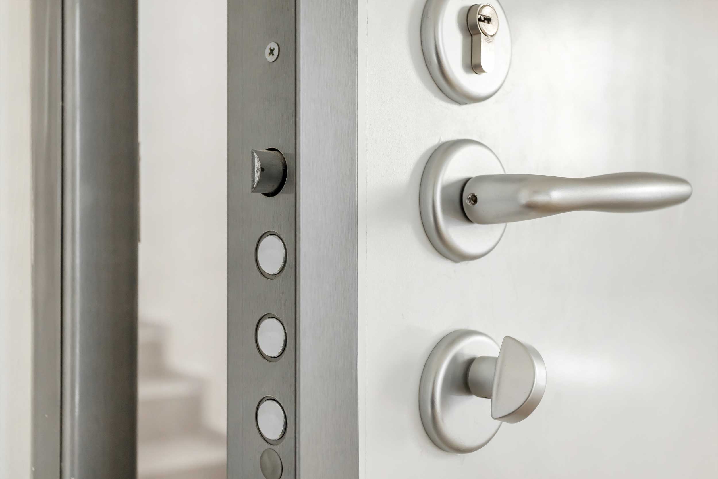 Installation de portes blindées et palières - BSV Protection